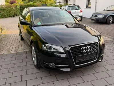 Gebraucht Audi A3 Ambiente 105 PS (77 kW) 2011 Schwarz Kleinwagen