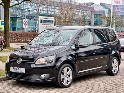 Schwarz Gebraucht 2013 VW Touran Van / Kleinbus | 9.900 € (Fairer Preis)