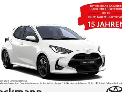 Neu Toyota Yaris Hybrid 116 PS (85 kW) 2025 Super white 2 Limousine