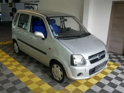 Gebraucht Opel Agila Edition 60 PS (44 kW) 2005 Silber Van / Kleinbus