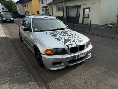 BMW 325