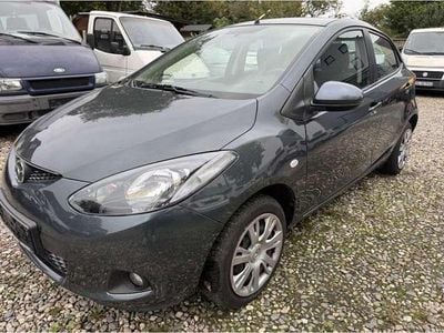 Gebraucht Mazda 2 Center-Line 95 PS (69 kW) 2012 Metropolitan grey Kleinwagen