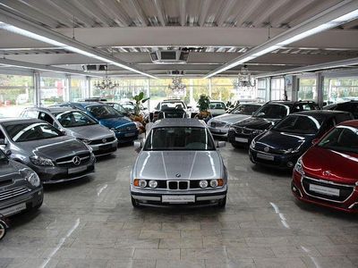 Gebraucht BMW 525 143 PS (105 kW) 1993 Grau Limousine