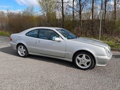 Gebraucht Mercedes CLK200 136 PS (100 kW) 1999 Silber Coupé