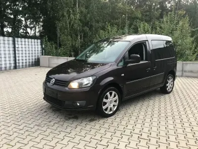 Gebraucht VW Caddy 102 PS (75 kW) 2012 Violett Van / Kleinbus