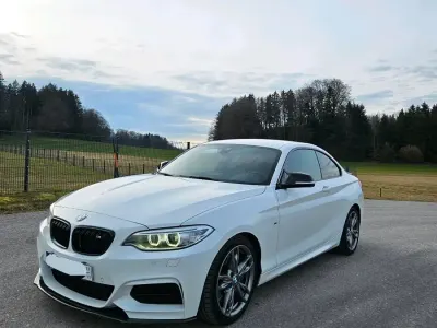 Używany BMW M235 M Performance 326 KM (239 kW) 2014 Biały Coupe