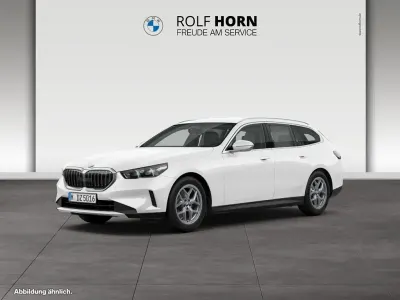 Gebraucht BMW 520 Comfort Edition 208 PS (152 kW) 2025 Weiß Kombi