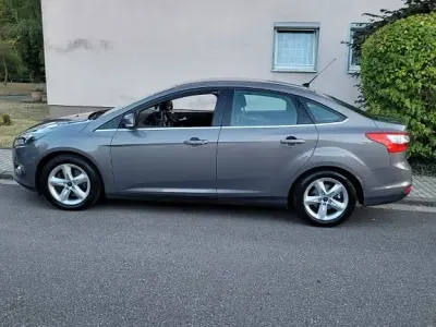 Gebraucht Ford Focus Trend 150 PS (110 kW) 2011 Braun Limousine