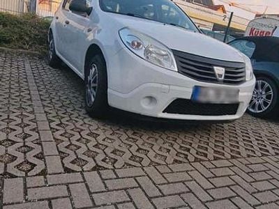 Gebraucht Dacia Sandero 75 PS (55 kW) 2009 Weiß Kleinwagen