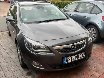 Gebraucht Opel Astra 110 PS (80 kW) 2012 Kombi