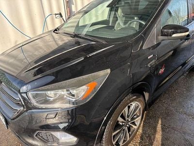 Gebraucht Ford Kuga ST-Line 150 PS (110 kW) 2017 Schwarz SUV