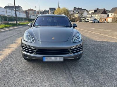 Gebraucht Porsche Cayenne 245 PS (180 kW) 2010 Grau SUV