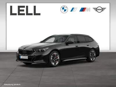 Gebraucht BMW 540 M Sport 286 PS (210 kW) 2025 Saphirschwarz Kombi