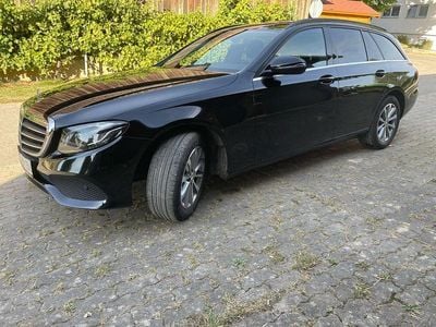 Gebraucht Mercedes E220 194 PS (142 kW) 2017 Schwarz Kombi