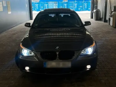 Gebraucht BMW 525 231 PS (169 kW) 2007 Grau Limousine