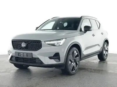 Gebraucht Volvo XC40 Plus 163 PS (119 kW) 2025 Grau SUV