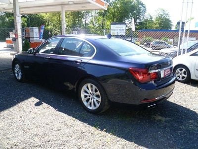 BMW 750