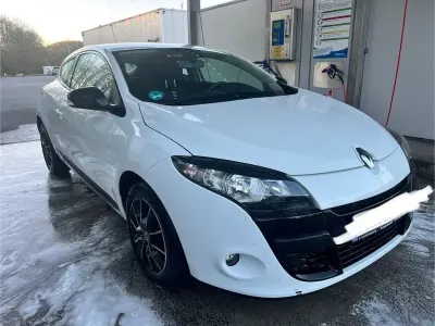 Gebraucht Renault Mégane Dynamique 131 PS (96 kW) 2010 Coupé