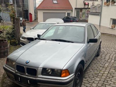 gebraucht BMW 318 e36 i Limousine