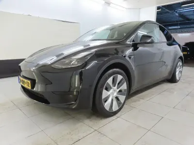 Brugt Tesla Model Y Standard Range 225 kW (306 HK) 2022 Sort SUV