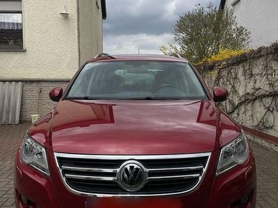Gebraucht VW Tiguan 150 PS (110 kW) 2009 Rot SUV