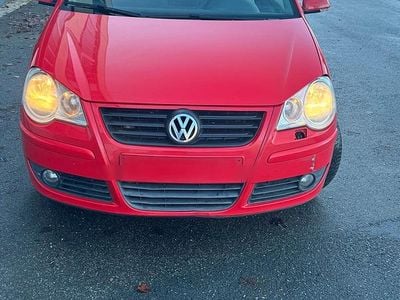 Gebraucht VW Polo 60 PS (44 kW) 2009 Rot Kleinwagen