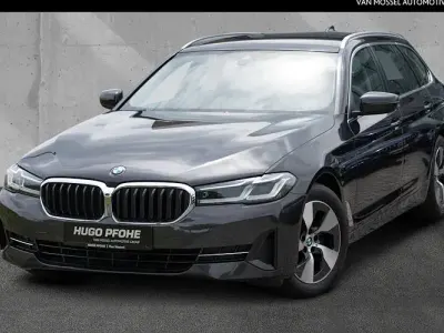 Gebraucht BMW 520 Performance 190 PS (139 kW) 2022 Grau Kombi