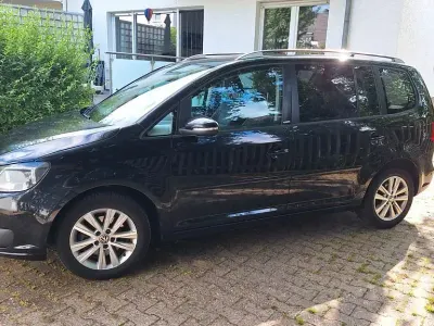 Gebraucht VW Touran Style 140 PS (102 kW) 2011 Schwarz Van / Kleinbus