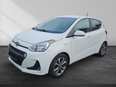 Gebraucht Hyundai i10 Trend 95 PS (69 kW) 2017 Weiß Kleinwagen