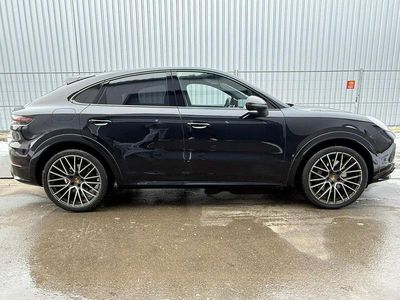 Gebraucht Porsche Cayenne S Sport 441 PS (324 kW) 2022 Schwarz SUV