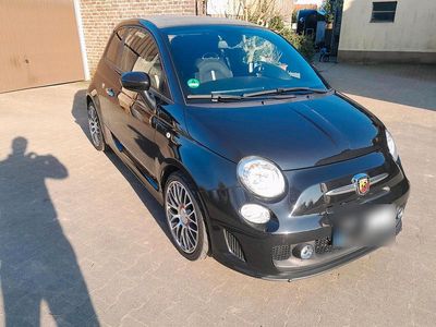 Usado Abarth 500C 160 HP (117 kW) 2013 Preto Cabrios