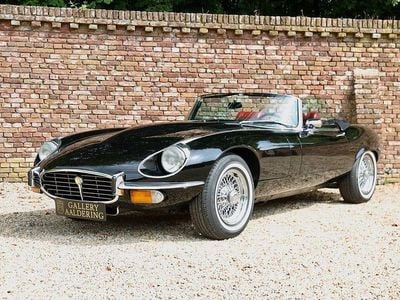 Brugt Jaguar E-Type 265 HK (194 kW) 1974 Sort Cabriolet