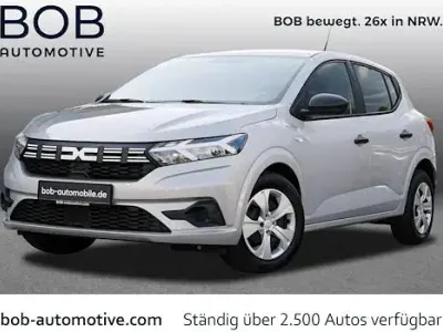 Gebraucht Dacia Sandero Essentiel 67 PS (49 kW) 2024 Moonstonegrau Limousine