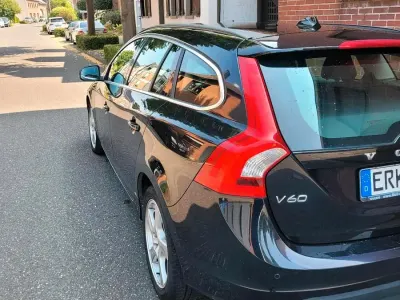 Gebraucht Volvo V60 163 PS (119 kW) 2013 Kombi