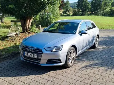 Gebraucht Audi A4 Sport 190 PS (139 kW) 2017 Grau Kombi