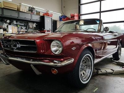 Gebraucht Ford V8 220 PS (161 kW) 1965 Rot Cabrio