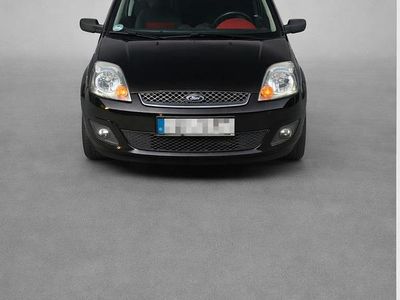 Usata Ford Fiesta 68 CV (50 kW) 2006 Nero Utilitaria