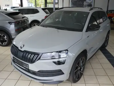 Gebraucht Skoda Karoq SportLine 190 PS (139 kW) 2022 Grau SUV