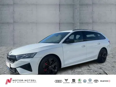 Gebraucht Skoda Octavia RS 265 PS (194 kW) 2025 Moonweiß perleffekt Kombi