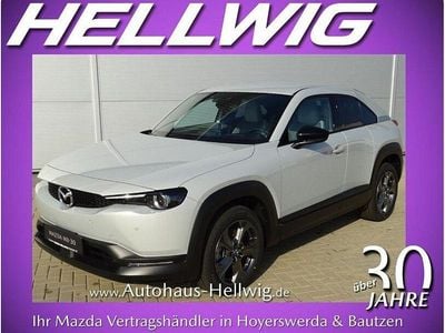 Ceramic white metallic (metallic) Gebraucht 2021 Mazda MX30 Touring SUV | 13.580 € (Guter Preis)