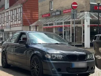 Gebraucht BMW 320 M Sport 170 PS (125 kW) 2002 Schwarz Limousine