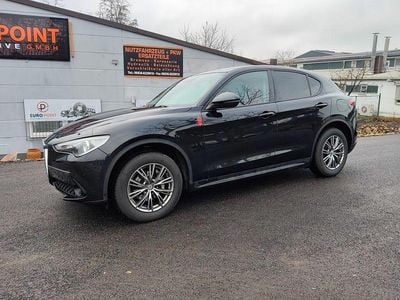 Schwarz Gebraucht 2017 Alfa Romeo Stelvio Super SUV | 14.000 € (Teuer)