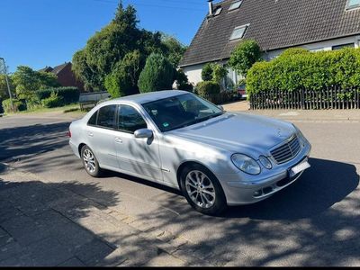 Mercedes E320