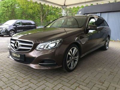 gebraucht Mercedes E300 T-Modell BlueTec Hybrid/Navi/Leder/LED/Pano