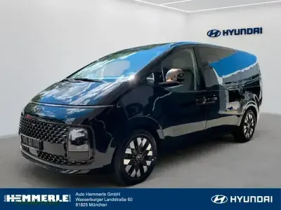 Gebraucht Hyundai Staria Signature 177 PS (130 kW) 2022 Schwarz Van / Kleinbus