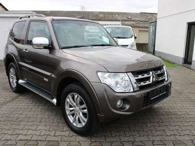 gebraucht Mitsubishi Pajero 3.2 DI-D Edition 30