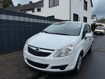 Gebraucht Opel Corsa 80 PS (58 kW) 2009 Weiß Kleinwagen