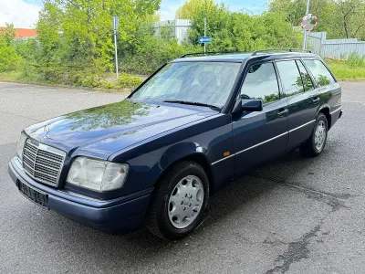 Gebraucht Mercedes E320 220 PS (161 kW) 1994 Blau Kombi