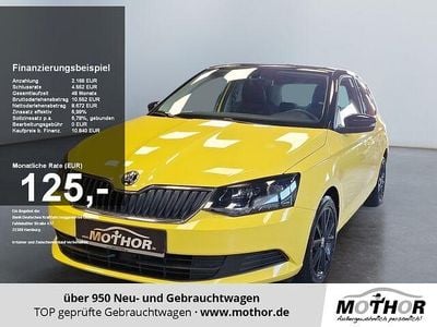 Gebraucht Skoda Fabia Ambition 60 PS (44 kW) 2015 Sprintgelb Kleinwagen