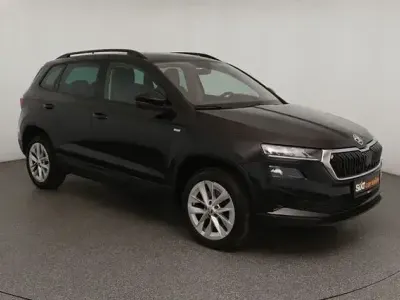 Gebraucht Skoda Karoq Tour 150 PS (110 kW) 2023 Schwarz SUV